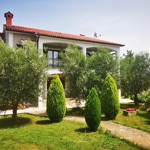 Apartment Garden Maria