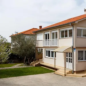 https://apartments-blazevic.primorje-gorskikotar.com